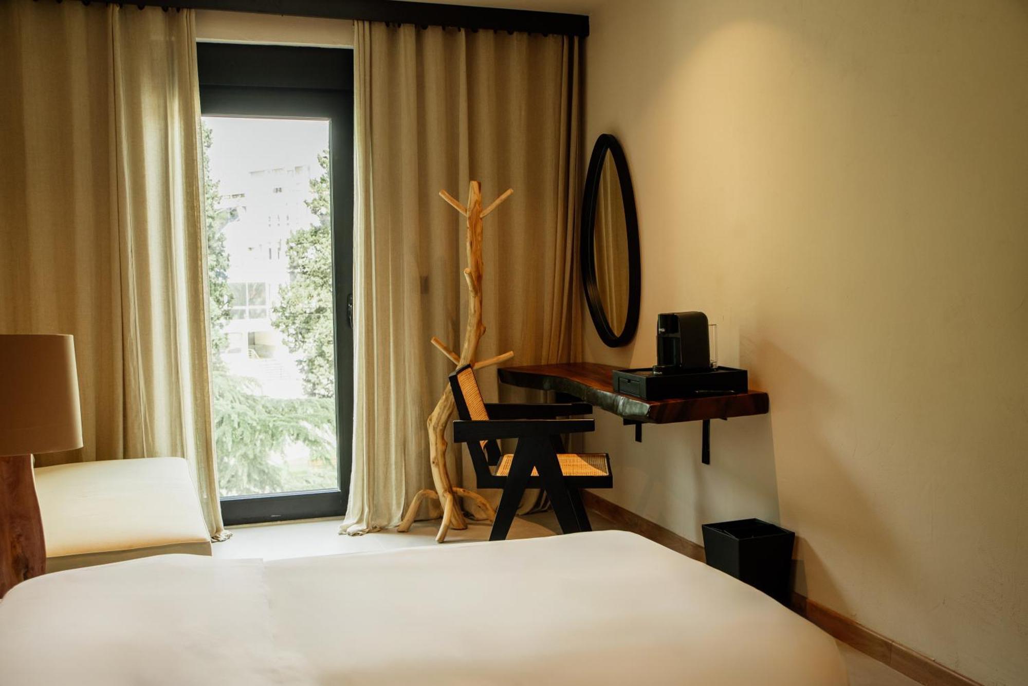 Hotel 1920 พอดโกริกา ภายนอก รูปภาพ