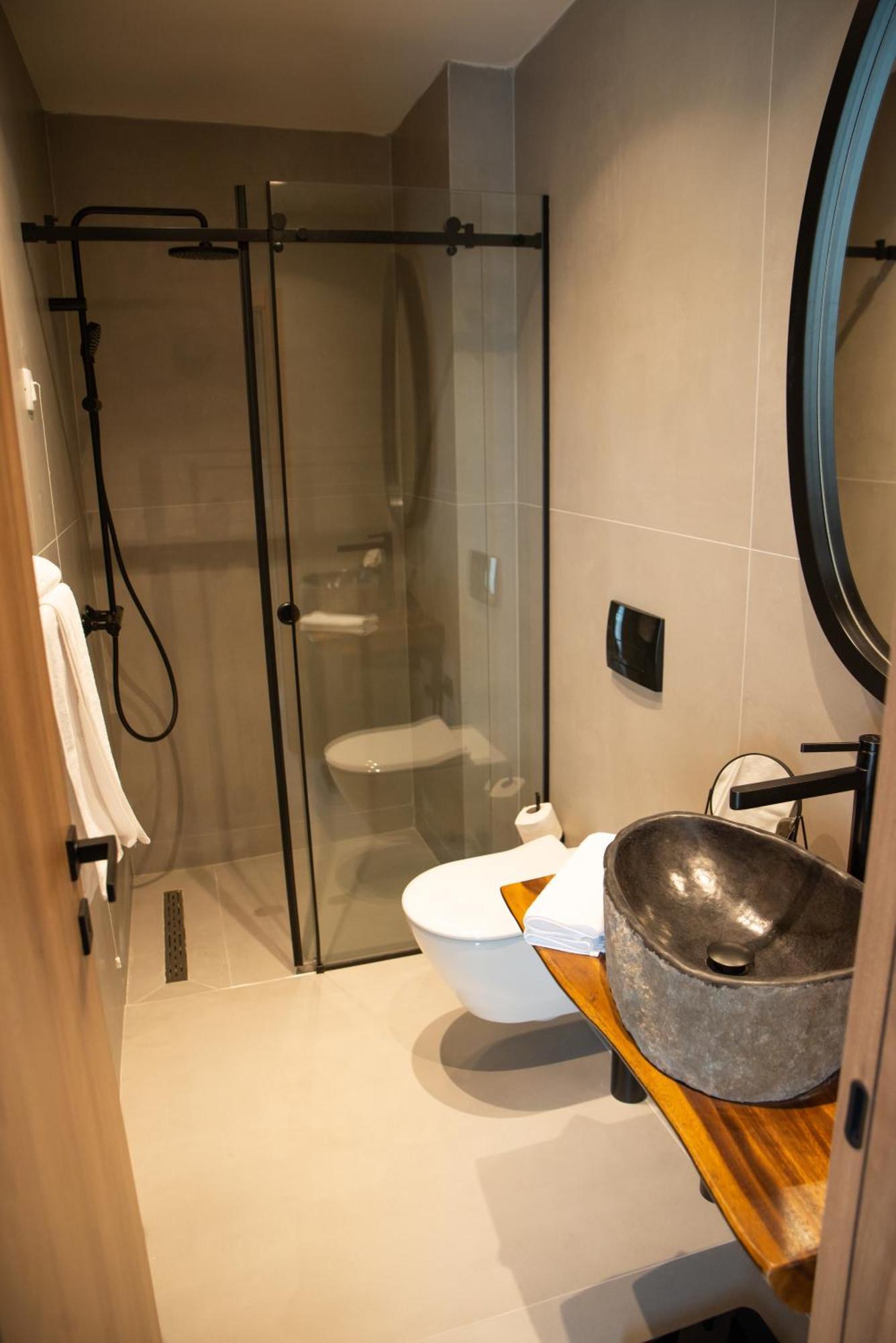 Hotel 1920 พอดโกริกา ภายนอก รูปภาพ